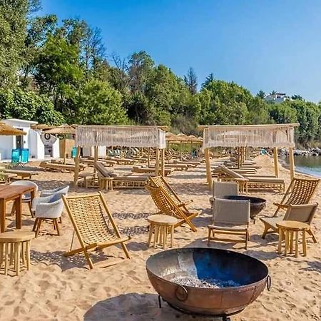 Captain'S Island Deluxe Chernomorets Exterior photo