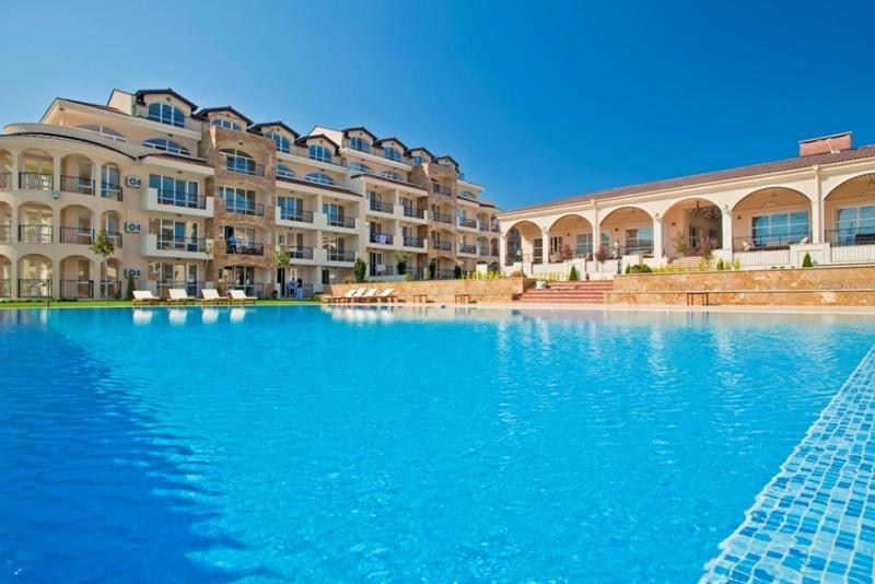 Captain'S Island Deluxe Chernomorets Exterior photo